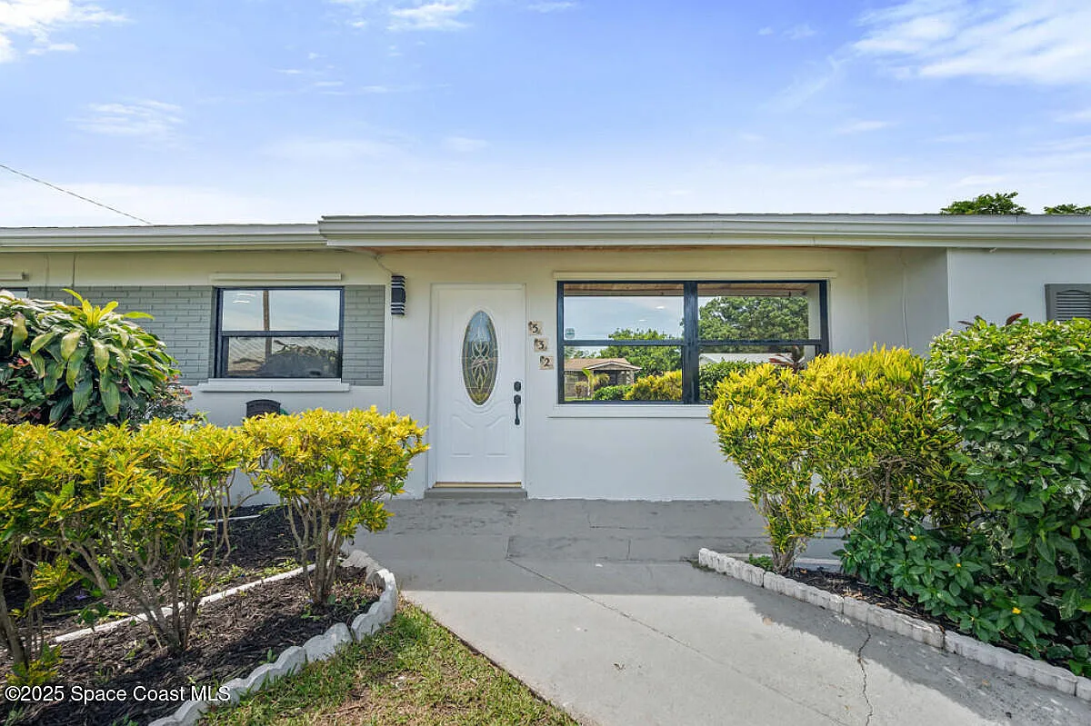 7ad5fce27e0c6e6ac398f3ba522f1b44-uncropped_scaled_within_1536_1152