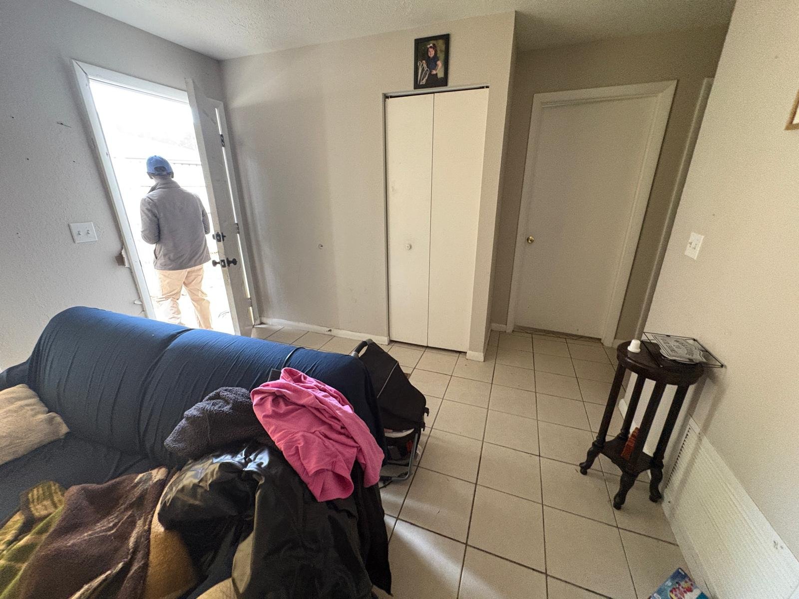 c9f3e10c-00d8-4b3a-b11a-7b52cd2c28c8