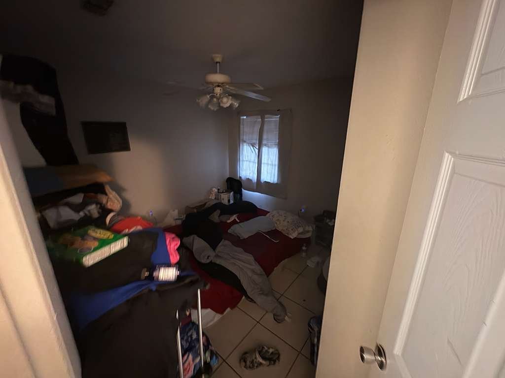 df04b996-4c4a-4193-b054-125517efa2aa