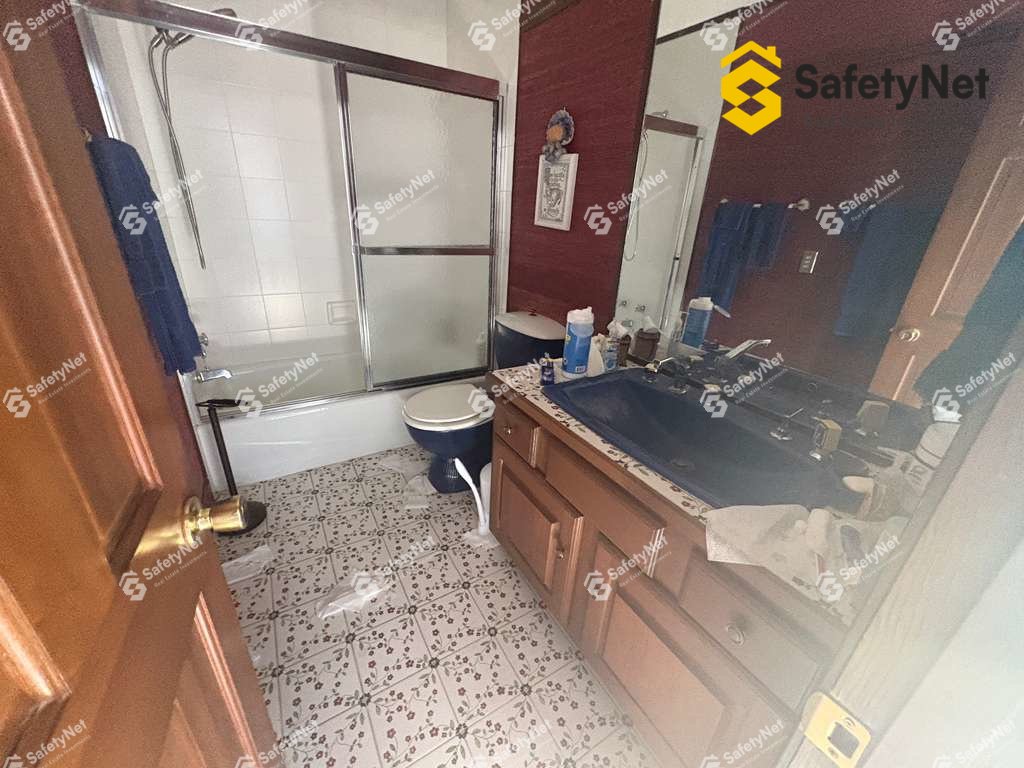 2f7df116-dba0-4859-a3a2-c96404438e3b