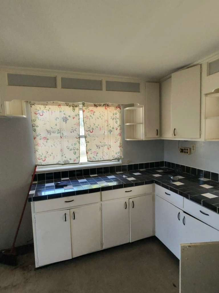 c0539424-e976-4ef6-bc6a-eee512394ecc