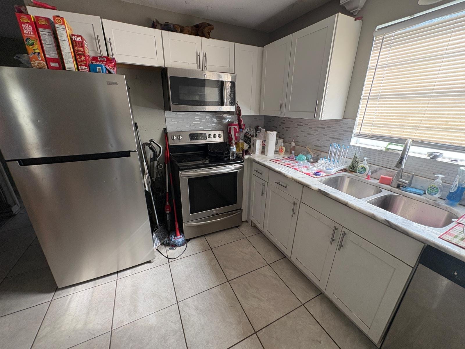 e140496c-fc06-4fb7-8e34-d26ff123c65e