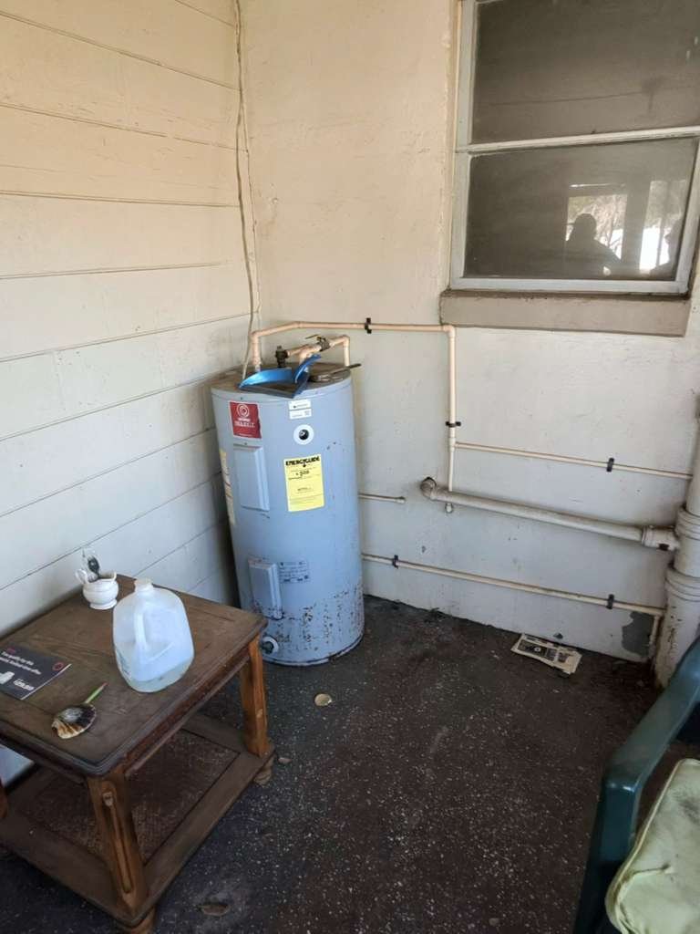 fdf9aabd-9caa-4334-97d7-b0c1f8d3be28